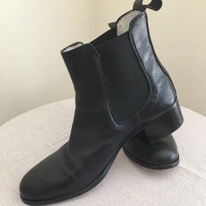 Gravitypope Chelsea Boots